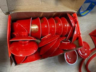（分類：）位於 。 由 sally_closet 提交（商品編號 1290867100，圖片 1）。簡介： 。