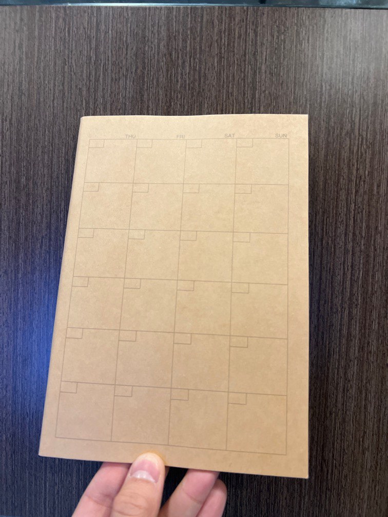 全新未用* muji 無印良品 A5 年曆行程簿, 興趣及遊戲, 手作&自家設計, 文具 - Carousell