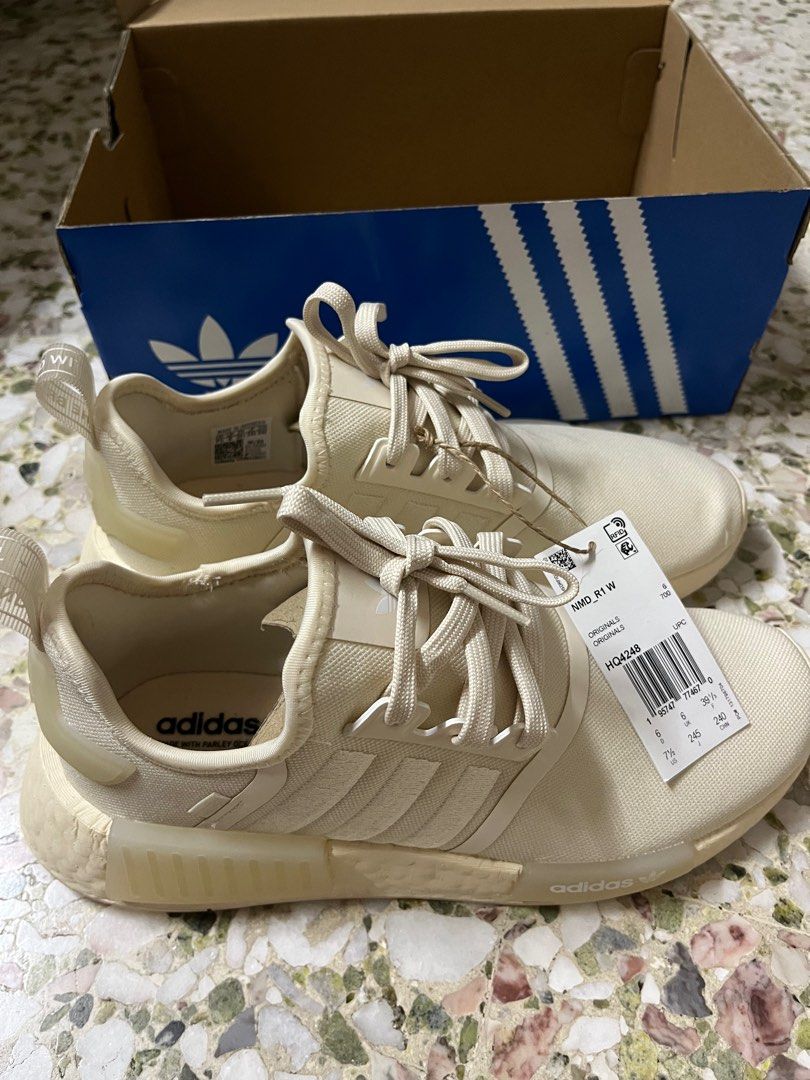 adidas gazelle silver green womens IG8389_png.png?v=1755334629