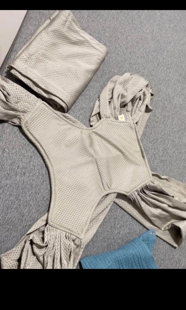 Wrap ergonomic outlet