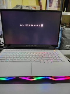 Alienware m17 R3 Laptop