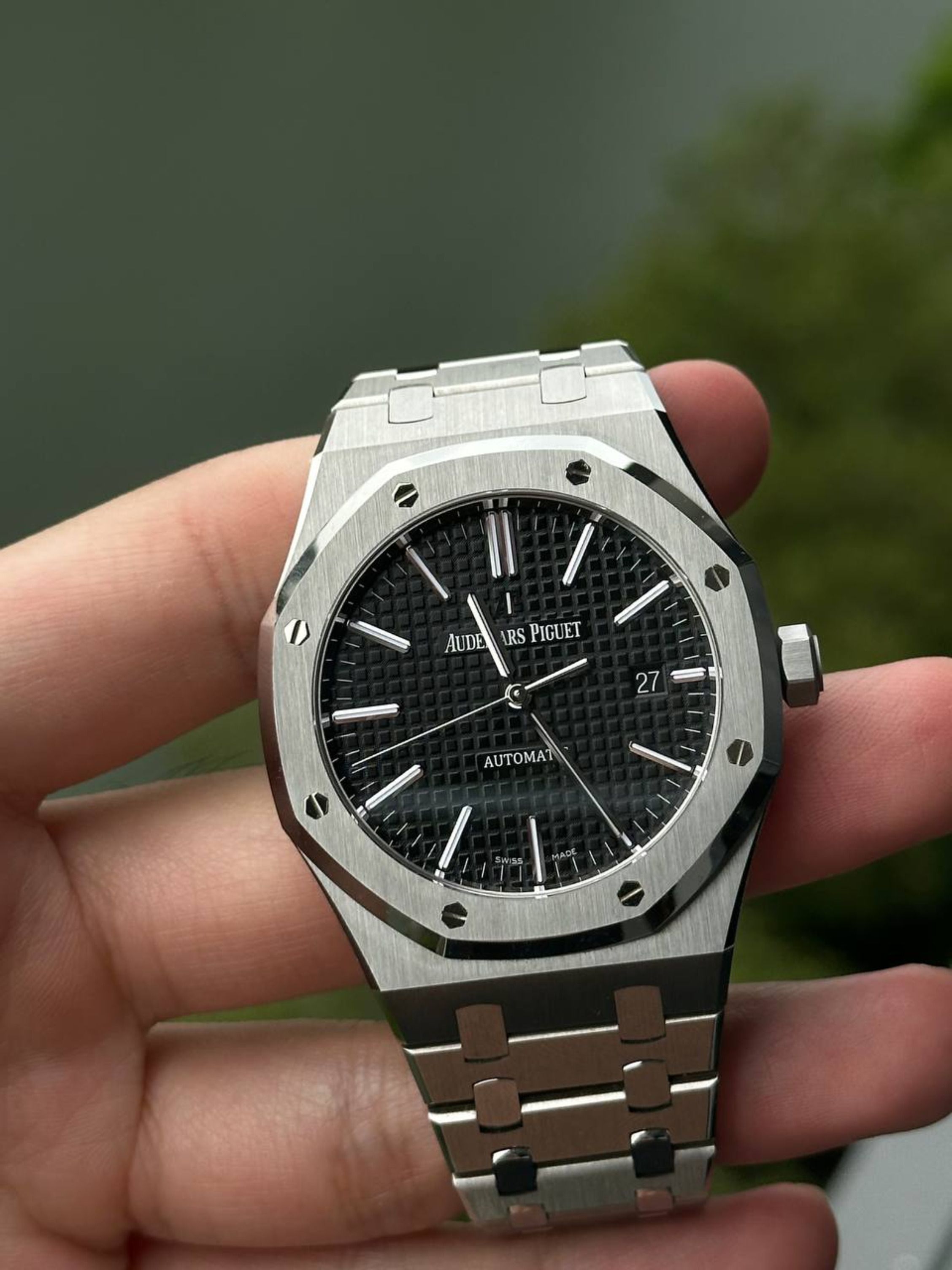 AP Royal Oak 15400 Black Dial Luxury Watches on Carousell