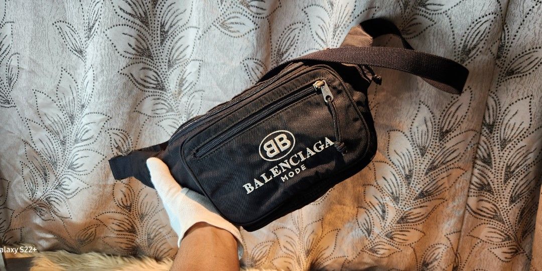 Authentic BALENCIAGA waistbag