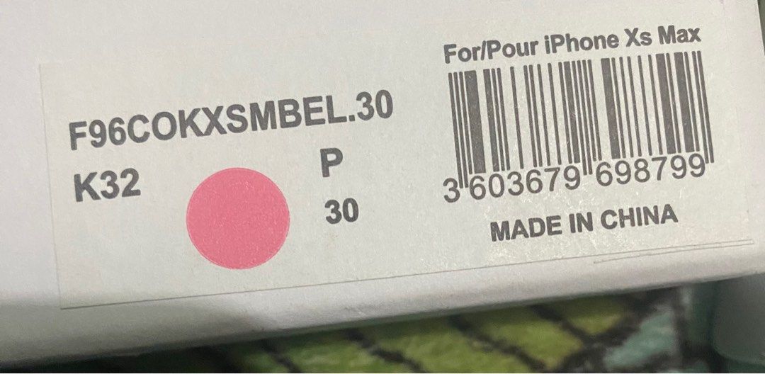 Authentic KENZO Phone case (Category: Cases & Covers) located in Kuala Lumpur. Submitted by pantherleo (Listing ID 1290982989, Image 3). Description: Like new Pink For iphone xs max Boleh pakai raya viral pink.