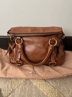 (Category: ) located in . Submitted by apparel.stilloved (Listing ID 1290825794, Image 1). Description: .