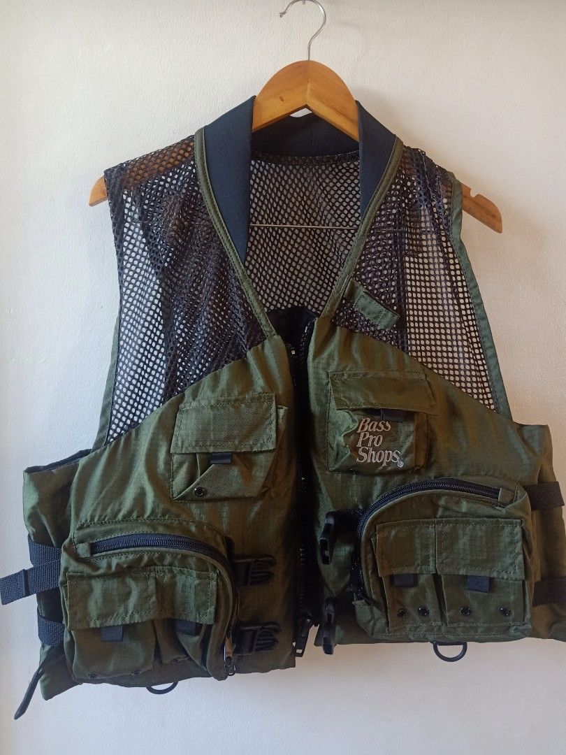 Bass pro shops fishing life vest, Men's Fashion, Activewear on Carousell