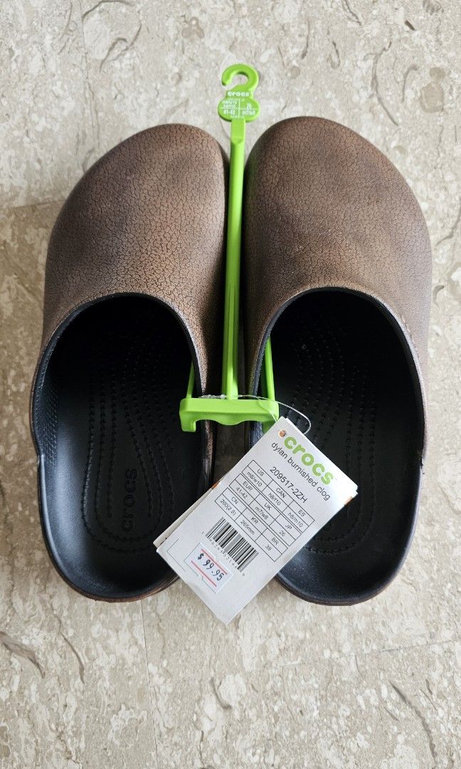 Crocs w8 sale size