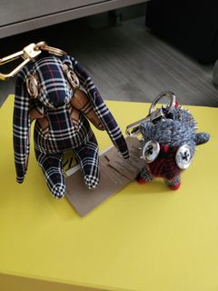 Burberry charm top