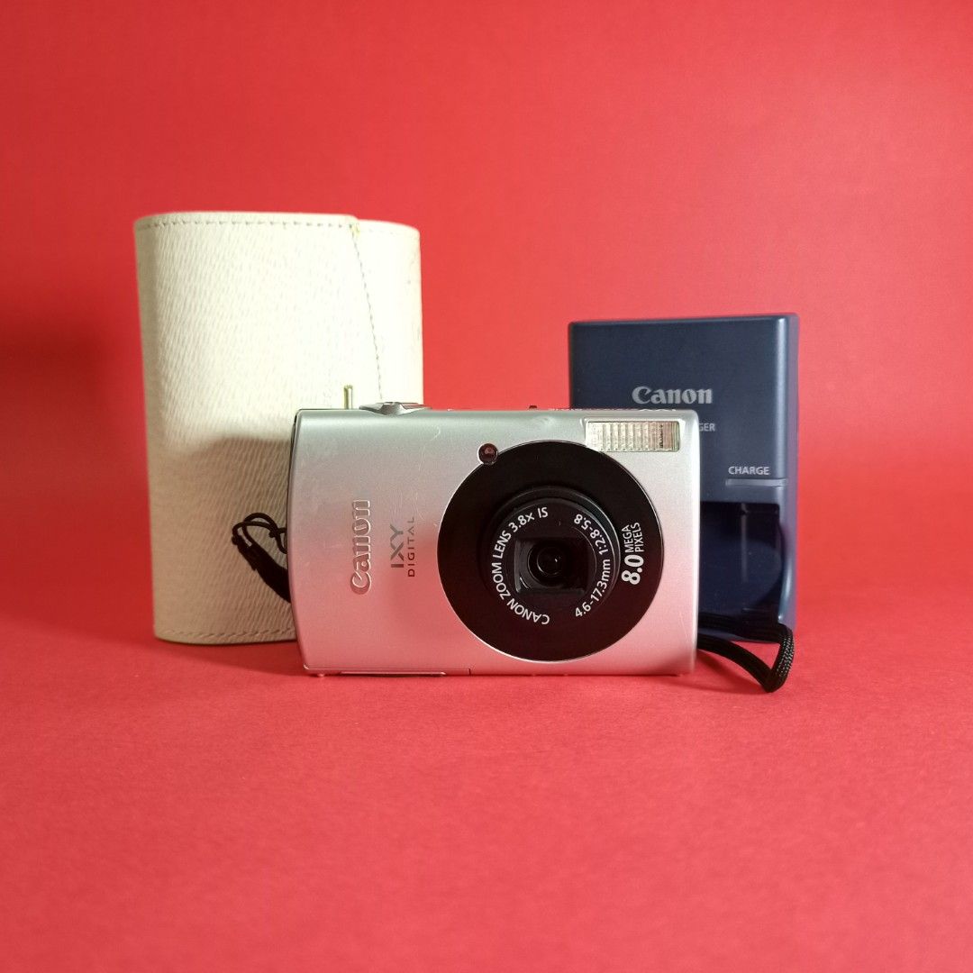 Canon IXY Digital 910 IS/ IXUS 810 IS Digital Camera (Digicam)