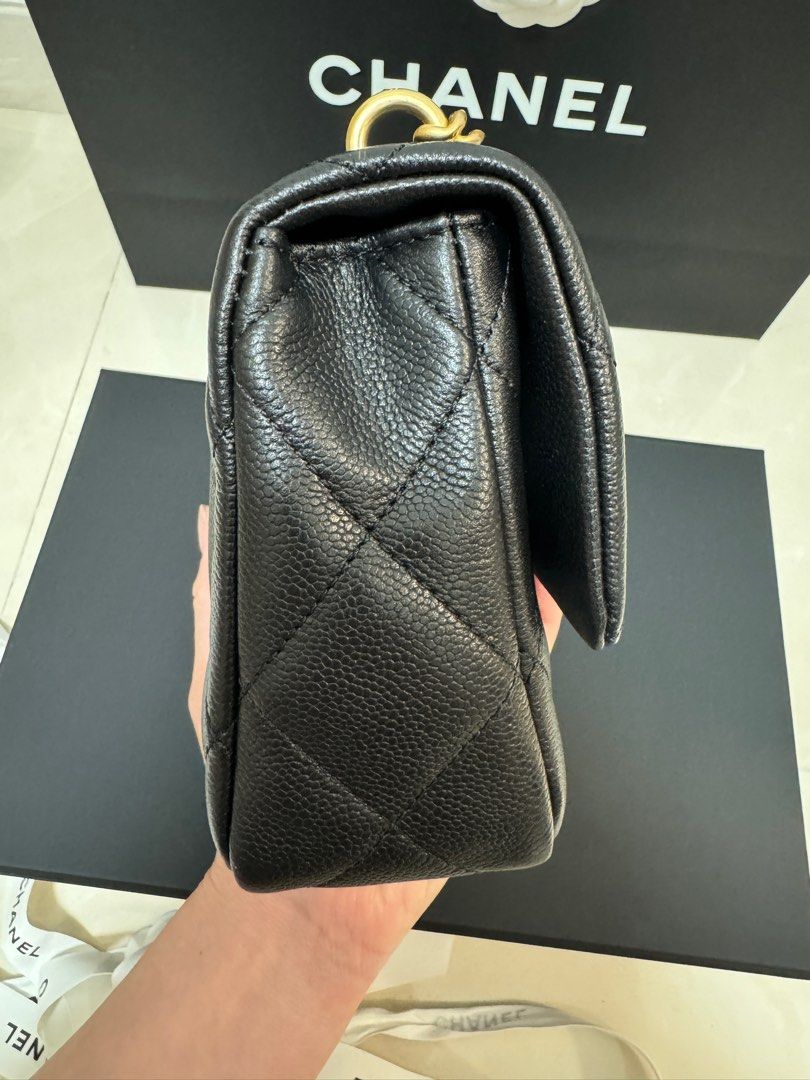 Chanel 24P黑金愛心調節扣20cm, 名牌, 手袋及銀包- Carousell