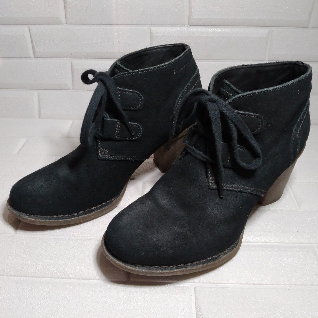 Clarks Artisan Carleta Lyon Boots Women s Fashion Footwear