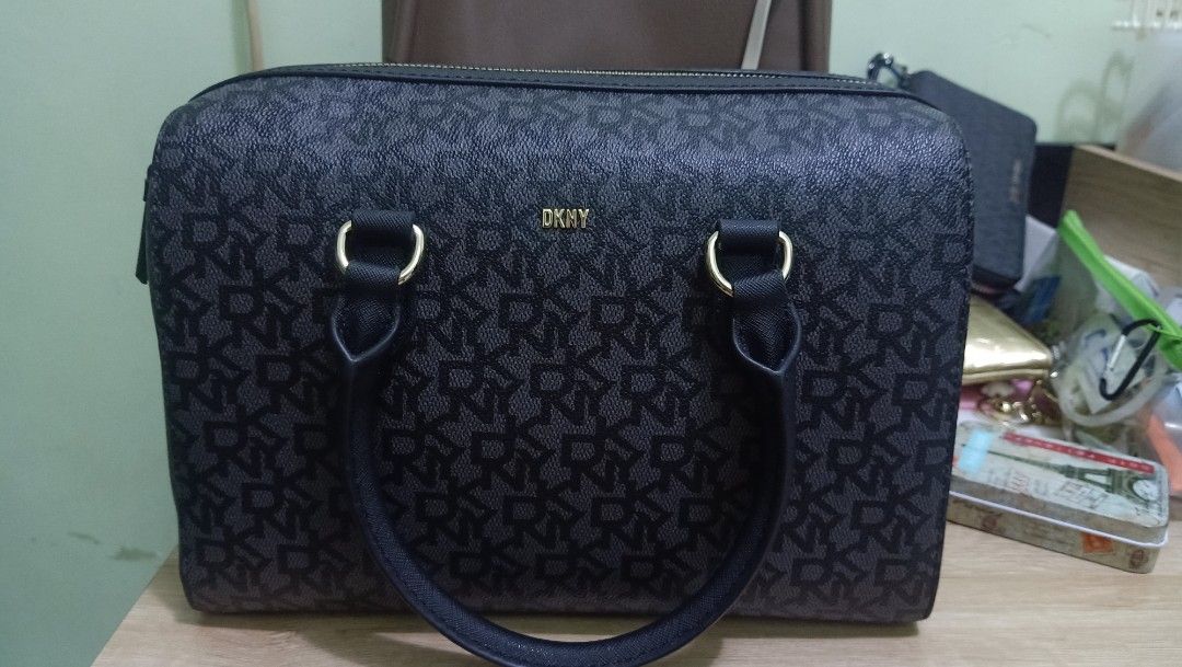 Dkny doctors bag hot sale
