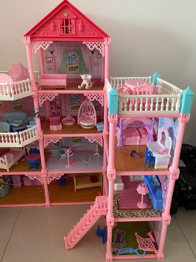 Plastic doll shop houses for sale