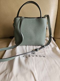（分類：）位於 。 由 mignontly 提交（商品編號 1290871393，圖片 1）。簡介： 。