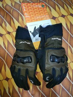 For Sale MotorHead Riders Windroof Gloves for Motorcycle Rides
Size: XL
from Japan