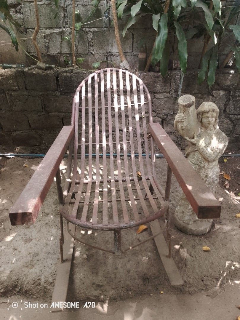 For sale vintage rocking chair Hobbies Toys Memorabilia Collectibles Vintage Collectibles on Carousell