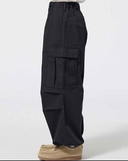 Y2K NIKE PARACHUTE PANTS, Men's Fashion, Bottoms, Joggers on Carousell