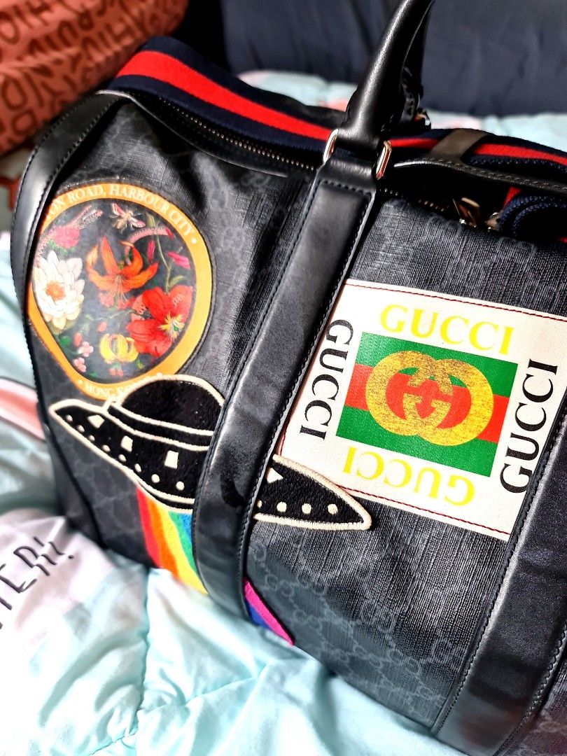 Gucci night clearance courrier duffle bag