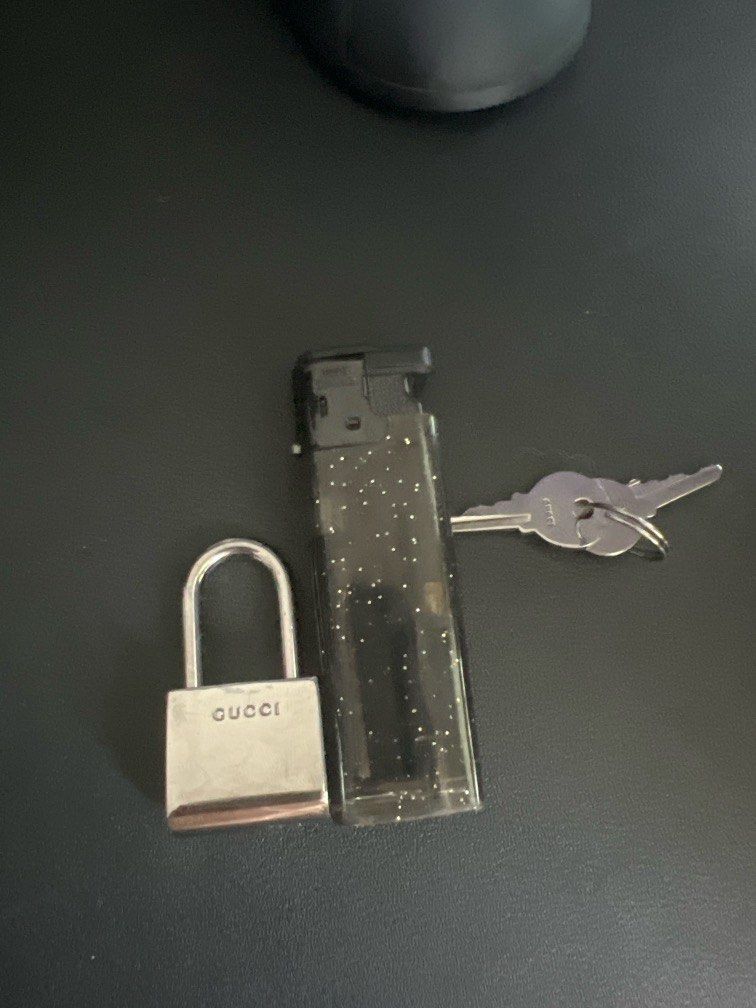 Gucci lock hot sale