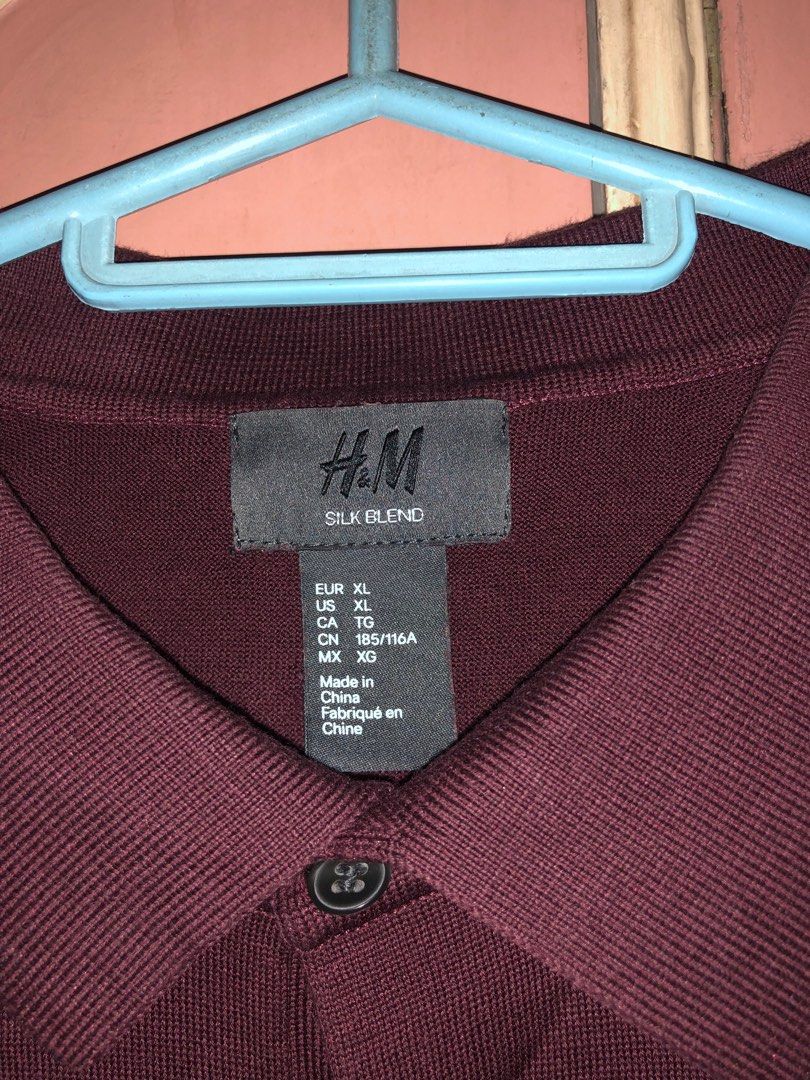H&M Polo Shirt for Men (Category: Tshirts & Polo Shirts ) located in Quezon City. Submitted by trisha_1998 (Listing ID 1290848517, Image 2). Description: H&M Silk Blend Polo Shirt for Men Color: Red Violet Size: XL Message for inquiries 😊.