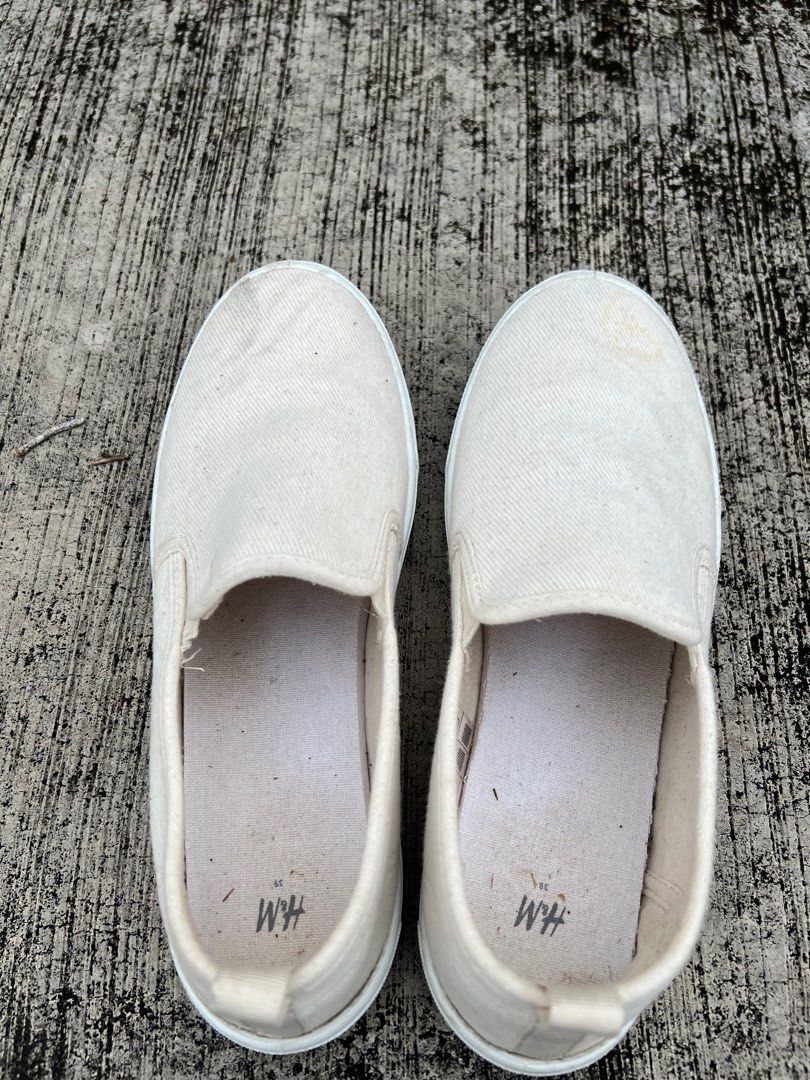 H M slip on shoes Women s Fashion Footwear Loafers on Carousell