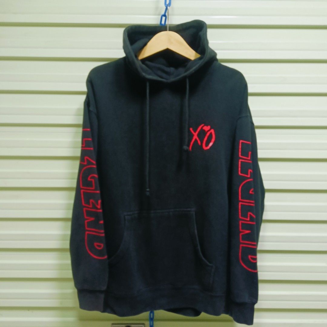 Hoodie THE WEEKND XO 2017 Legend of the Arena Fall Tour Size XL Starboy Daft Punk Fesyen Pria Pakaian Baju Luaran di Carousell