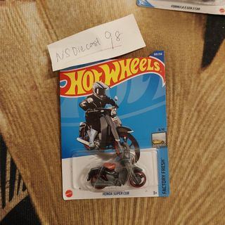 (Category: ) located in . Submitted by nsdiecast98 (Listing ID 1290969908, Image 1). Description: .