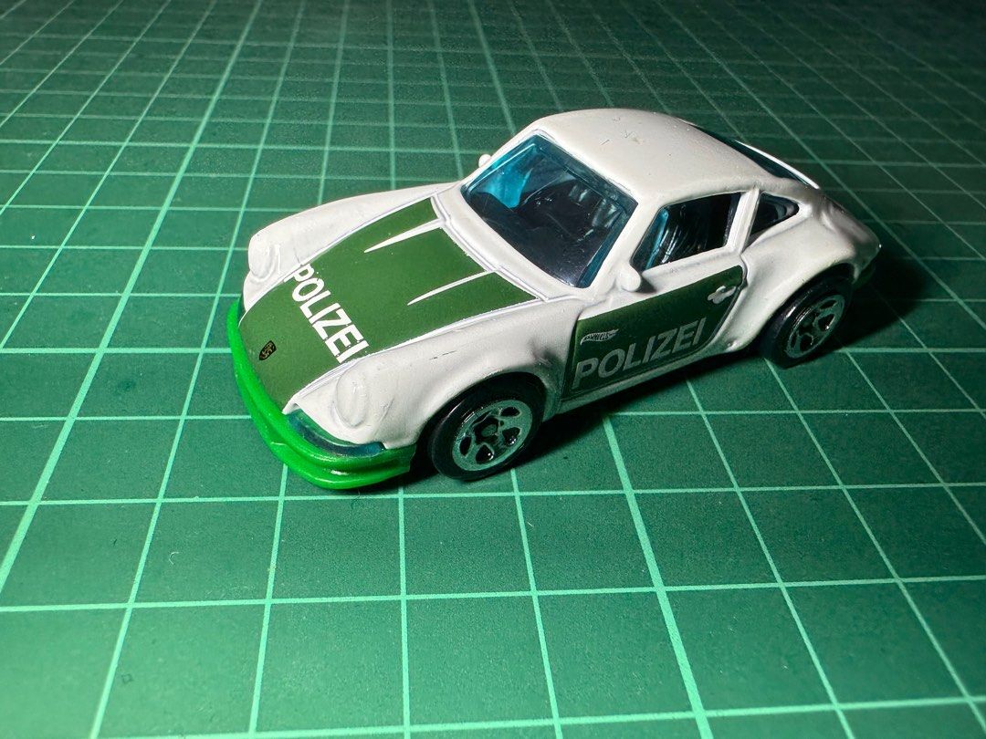 Hot wheels porsche 911 polizei best sale