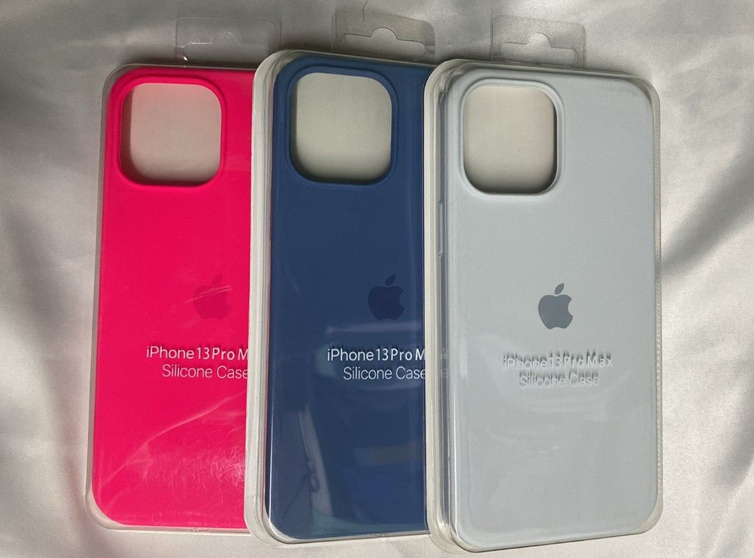 IPHONE 13 PRO MAX SILICONE CASE (Category: Cases & Sleeves) located in Manila. Submitted by milasgadgetph (Listing ID 1290914193, Image 1). Description: limited stock 3 color only available 1pc get - 300 3pcs get - 250 each 6pcs get- 180 each currier LALAMOVE|JNT payment: GCASH/BPI TRANSFER 📍MANILA.