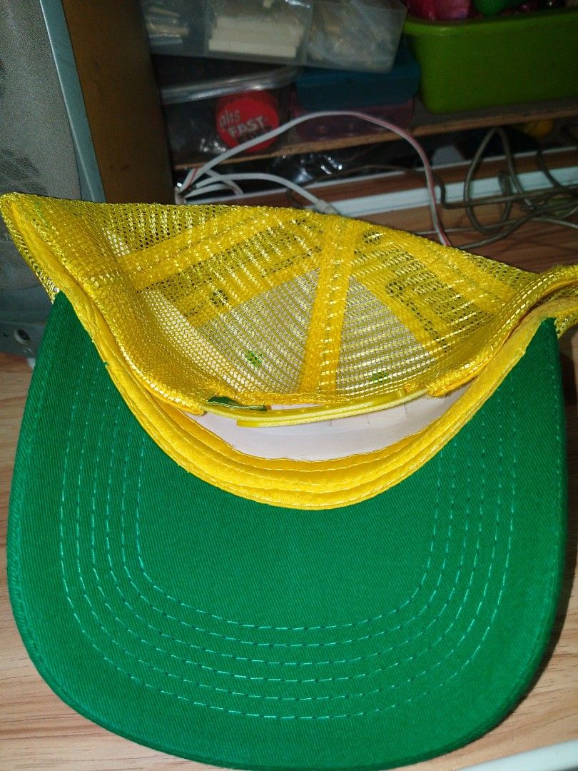 John Deere Trucker Hat (Category: Caps & Hats) located in Quezon City. Submitted by neverfoundland (Listing ID 1290996032, Image 2). Description: John Deere Yellow and green Trucker Hat Vintage style.