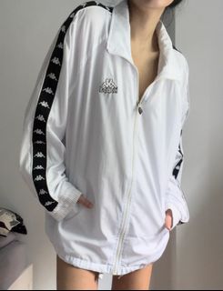(Category: ) located in . Submitted by vivswardrobe (Listing ID 1290910674, Image 1). Description: .