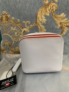 （分類：）位於 。 由 beurunicorn 提交（商品編號 1290927700，圖片 1）。簡介： 。