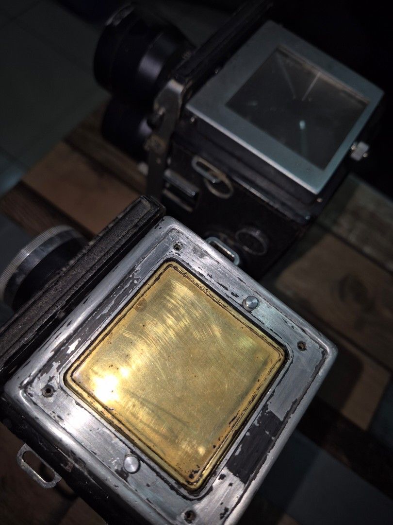 Mamiya sekor c330 (Category: Cameras) located in Manila. Submitted by conniecab (Listing ID 1290990680, Image 2). Description: as is film camera mamiya sekor 120mm as is needs CLA Location - Project 4, QC MOP - BPI/ Gcash.