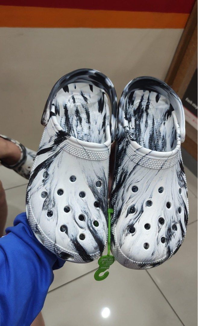 Crocs shipping hot sale