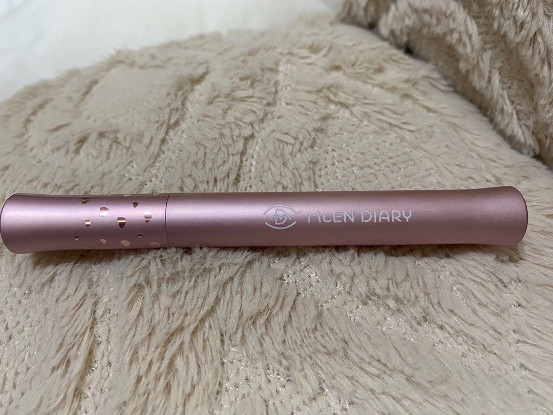 Mlen Diary Eyelash Extensions Remover (Category: Makeup) located in Cavite. Submitted by springbreeze.ph (Listing ID 1290855797, Image 2). Description: • never been used • box not included.