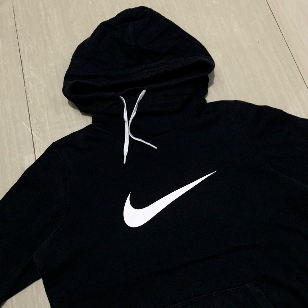 Black nike short deals sleeve hoodie