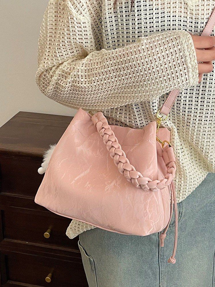 Popular shoulder bags best sale