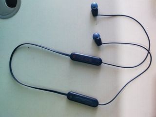 Preloved Sony Bluetooth Earphones