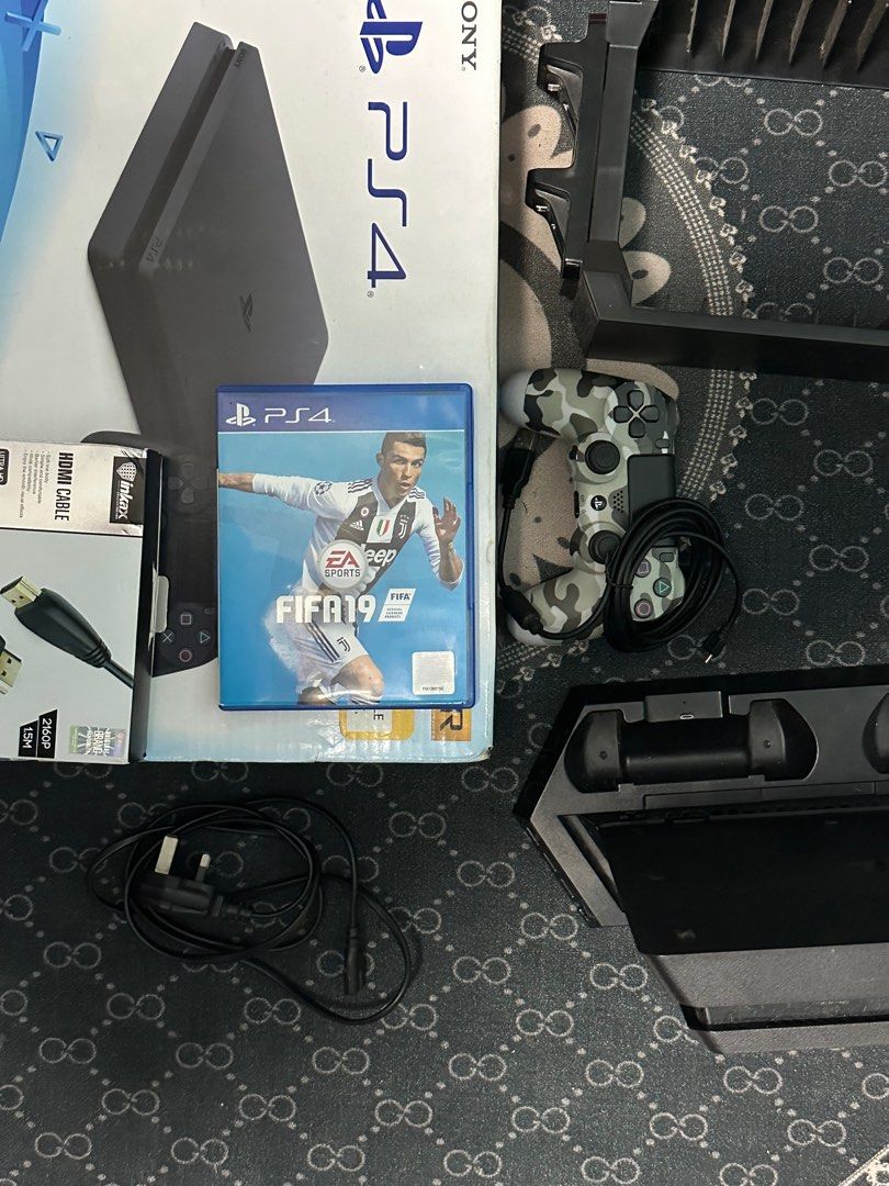 Fon ps4 store