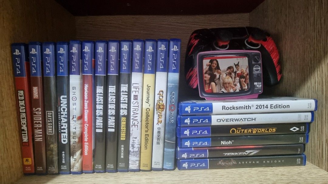 PS4 PS5 Xbox Games (Category: PlayStation) located in Manila. Submitted by josephsonnn (Listing ID 1290970912, Image 2). Description: PM for individual discs..