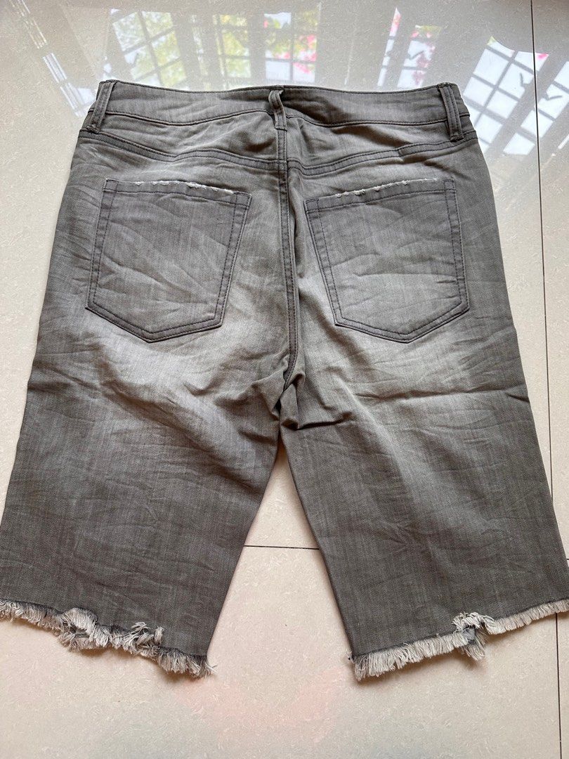 Rue 21 Men s Washed Gray Ripped Denim Shorts Men s Fashion Bottoms Shorts on Carousell