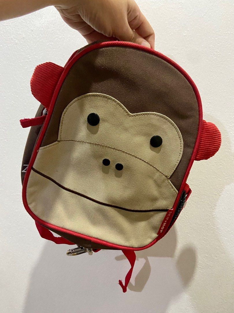 Skiphop Zoo Toddler Backpack (Category: Other Babies Going Out Needs) located in Quezon City. Submitted by shopxcess.mnl (Listing ID 1290913691, Image 1). Description: - Authentic - Small size - for toddlers - - (inches) 7.5w x 3.25d x 9h - Needs washing.