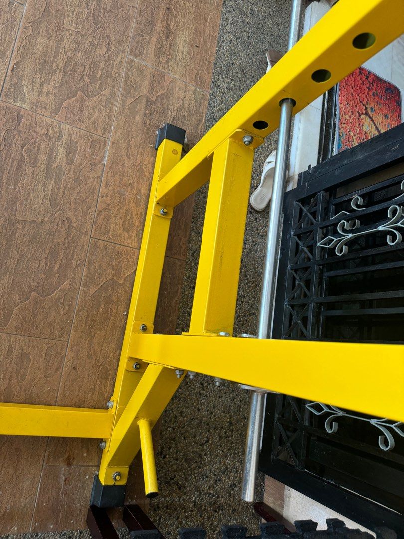 Smith squat rack machine commercial grade(USED), Sports Equipment