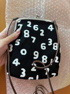 （分類：）位於 。 由 c.suki929 提交（商品編號 1290925661，圖片 1）。簡介： 。