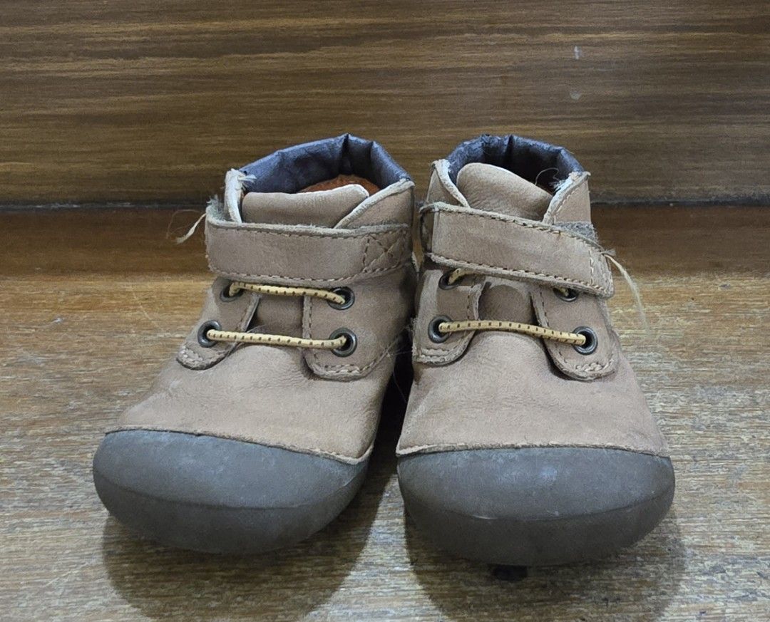Stride Rite kids boots 5.5months Babies Kids Babies Kids