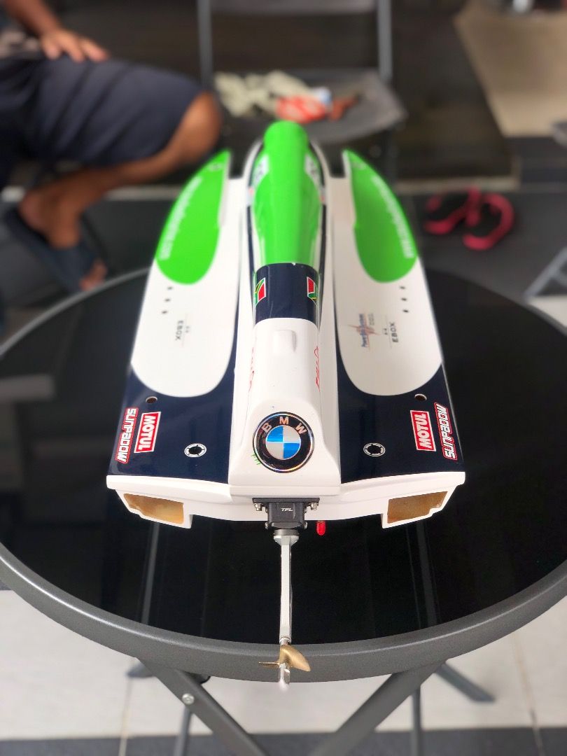 Caudwell f1 rc boat store