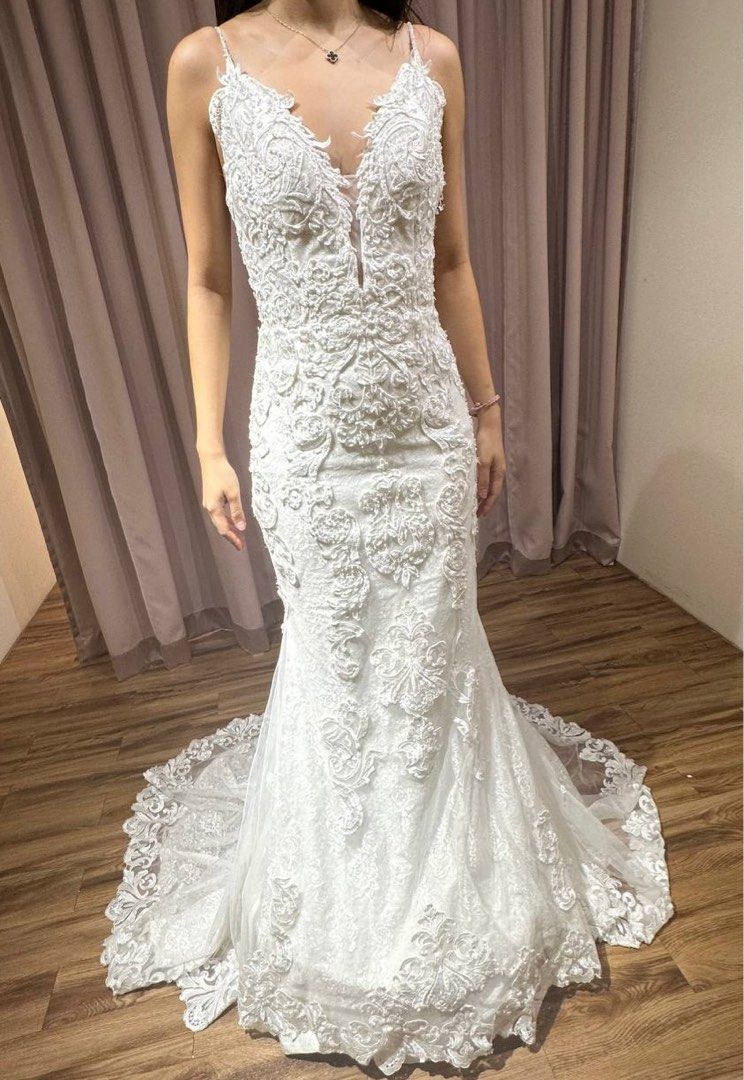 The Gown Warehouse Wedding Dress / Gown, Women's Fashion, Dresses & Sets,  Evening dresses & gowns on Carousell
