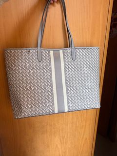 （分類：）位於 。 由 win.win.c 提交（商品編號 1290840887，圖片 1）。簡介： 。