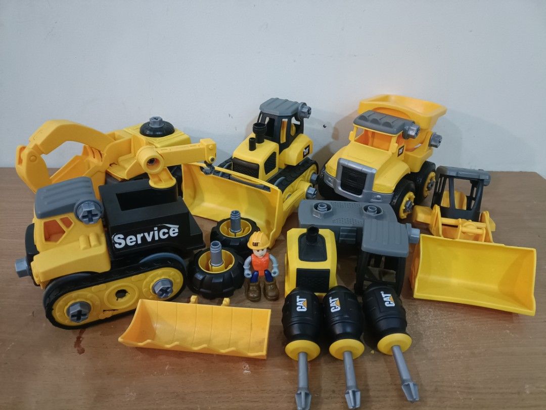 Toy State Caterpillar Junior Operator Construction Set Hobbies