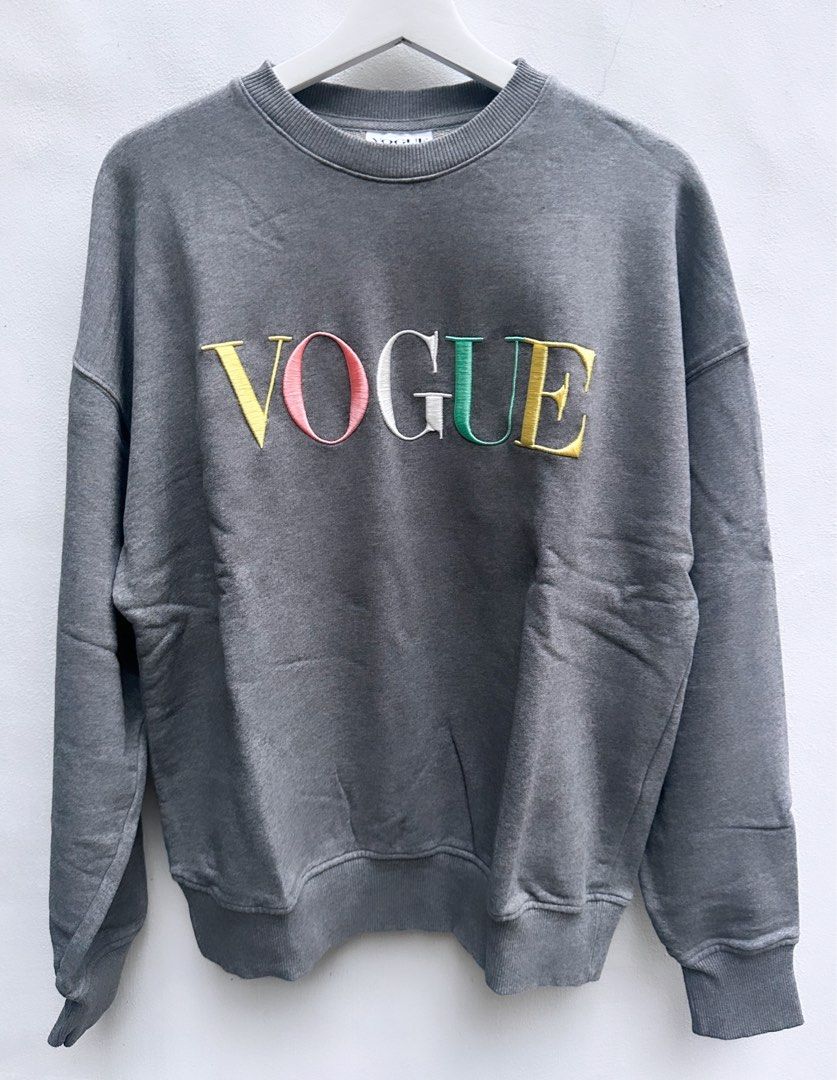 Vogue Sweater Size XL but fits M L Carousell